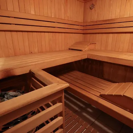 - Kaj & Kaja Konukevi