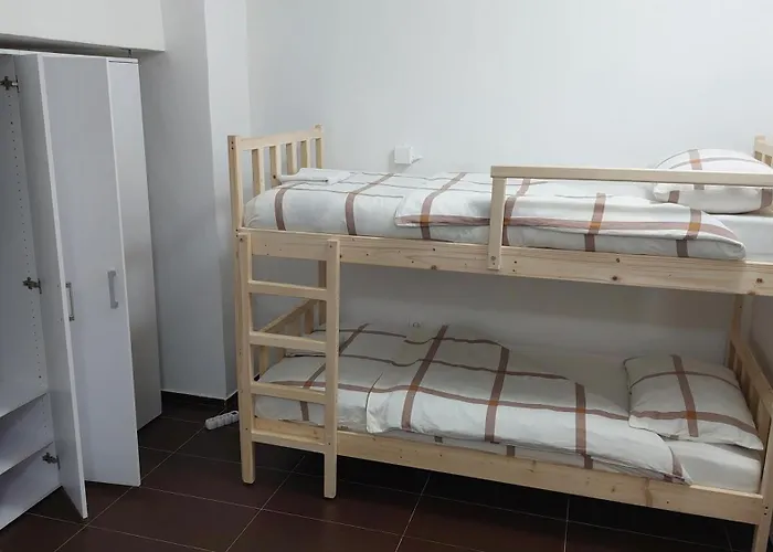 - Kaj & Kaja Orehova vas